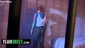 Vi RAW Fucks Little Caitlyn Arcane Lesbian Parody!