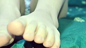 asmr feet joi sneaking into stepsis room for toes and holes!!