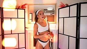 hannahjames710 nails lower body workout with yoga legs and ass