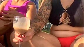 Bold Milf Flashes African Beach Body Secretly