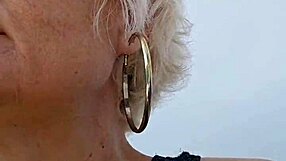 web chat slut hunts stranger on cruise to fuck wet pussy