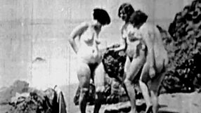 dark lantern vintage girls flaunt hairy beavers in nature wildness!