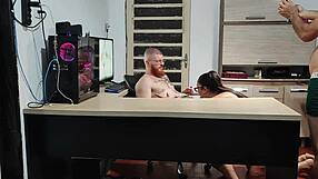 rabuda gostosa takes hardcore bareback backstage squirting orgasm