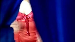 mi vecina culona juega con su coño en video casero y casi me pilla... aguanté para no partirle la concha