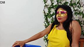 Latina Milf Bargains into Standing Vendor Fuck