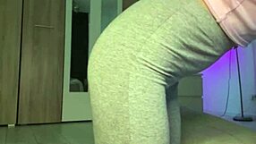 Natural amateur babe bends over for close-up doggystyle pounding