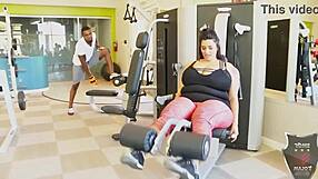 Rome Major rams chunky Sofia Rose's throat with his massive BBC