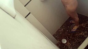 omg bella cuñada colombiana bathing... she spots me watching her perfect petite tits 😍🚿
