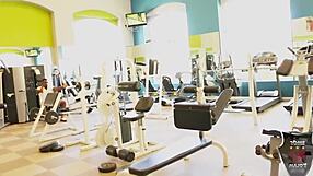 Rome Major rams chunky Sofia Rose's throat with his massive BBC