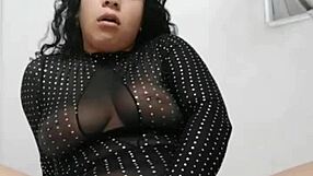 Bold Teen Fingers Pussy Live for Subscribers