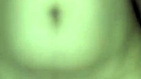 no pararé de saltar en esta enorme verga morena soy d tetas sexy!!