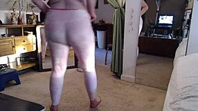dawnskye1962 curves big ass and natural tits in morning sexercise stretch