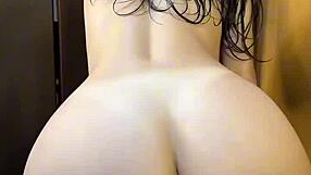 i fuck roommate straight out shower bending big ass