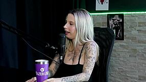 i teased with my blowjob then bared my pussy before anal sex day.