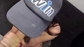 oye, cogiendo duro a mi compa de cuarto con su pussy apretada y tetas naturales en misionero