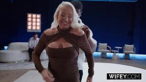 Married Milf Taylor Upton Rides BBC Cowgirl Creampie Spooning