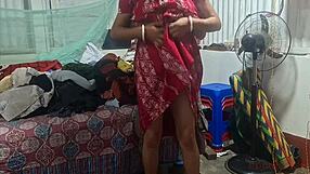 Desi boudi screams in pain from brutal outdoor chudai by localsex31