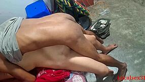 Desi boudi screams in pain from brutal outdoor chudai by localsex31