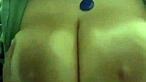 Big natural tits bounce and sway freely