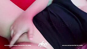 BUSTY INDIAN AUNTY FINGERS HAIRY PUSSY WILD!