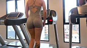 Doesn't That Big Ass Fitness Girl's Gym Treadmill Run Make You Hard?