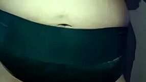 Chubby indian bbw mom masturbates big tits ass video chat