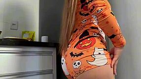 your hot neighbor's delicious big ass routine in tight leather leggings 🍑🔥