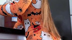 your hot neighbor's delicious big ass routine in tight leather leggings 🍑🔥