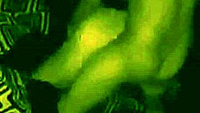 Puta Esposa Enfiestada Empinada Recibe Cornos Consentidos en Fiesta Pública!