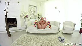 i ditch underwear to vibe my shaved teen pussy