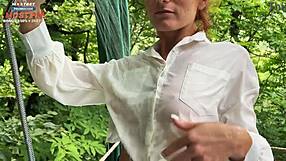 hey receptionist wanna bathe then suck my cock in hotel?