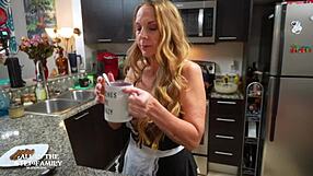 fucking kymber leigh's big ass milf pussy in homemade taboo roleplay