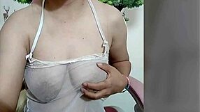 juliana japa's hairy big nipple tits bounce as she rubs 🔥😍
