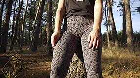 Teen In Leopard Leggings Flaunts Fat Cameltoe And Tight Pussy Lips Outdoors