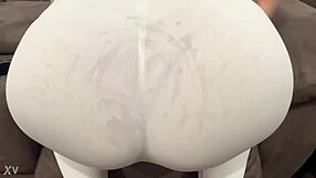 damn that perfect round asian ass looks insane in tight yoga leggings...