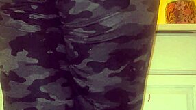 Come watch my ebony thick ass bounce and tease slow