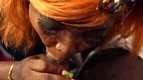 WATCH THIS HUGE BLACK ASS SPREAD WIDE FOR DOGGYSTYLE RIDE ON WEBCAM!