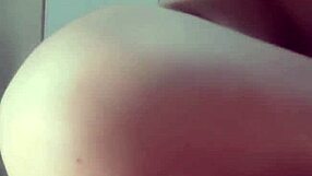 Late-Night Deodorant Can Tease Deep in Pussy Until Squirting Surge
