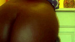 Come watch my ebony thick ass bounce and tease slow