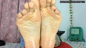 Barefoot Colombiana Jerks You Off With Her Sexy Toes