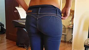 hermanastra colombiana cachonda athletic model te pide follar sin condon con gemidos sensuales