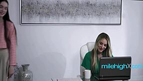 omg shy teen intern 😍 licks milf boss pussy to mutual orgasm 👅💦