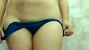 my big boobs girlfriend fingers in bathroom so teasing