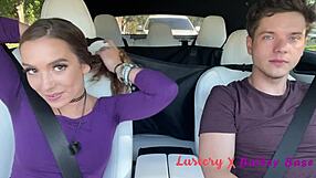 Sexy Teen 18+ Fucks on Road Trip Pulls Over for Facial Cumshot
