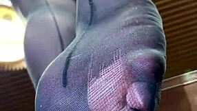 imagine my long legs big ass pantyhose teasing toes over your face?