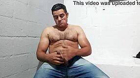 yuri gaucho hairy boss strokes huge thick cock gozando follower