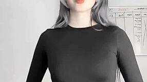 dare you to jerk off watching this tiktoker masturbate challenge?