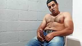 yuri gaucho hairy boss strokes huge thick cock gozando follower