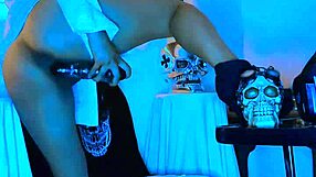 blue teases live with her big dildo in solo play