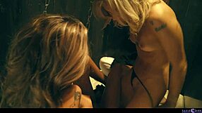 Horny Lesbians Cage Fuck with Pussy Licking Squirting